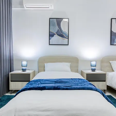 Waterfront 3br Home, With Private Balcony In Xemxija By 360 Estates * セント・ポールズ・ベイ