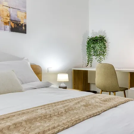 Waterfront 3br Home, With Private Balcony In Xemxija By 360 Estates アパート