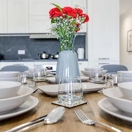 شقة Waterfront 3br Home, With Private Balcony In Xemxija By 360 Estates