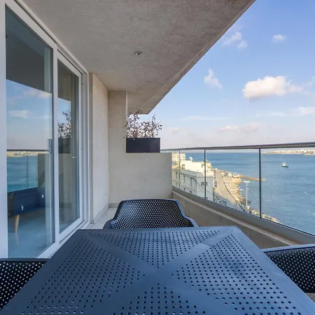 Waterfront 3br Home, With Private Balcony In Xemxija By 360 Estates خليج سانت بول